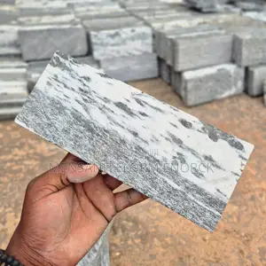 Stone Seler