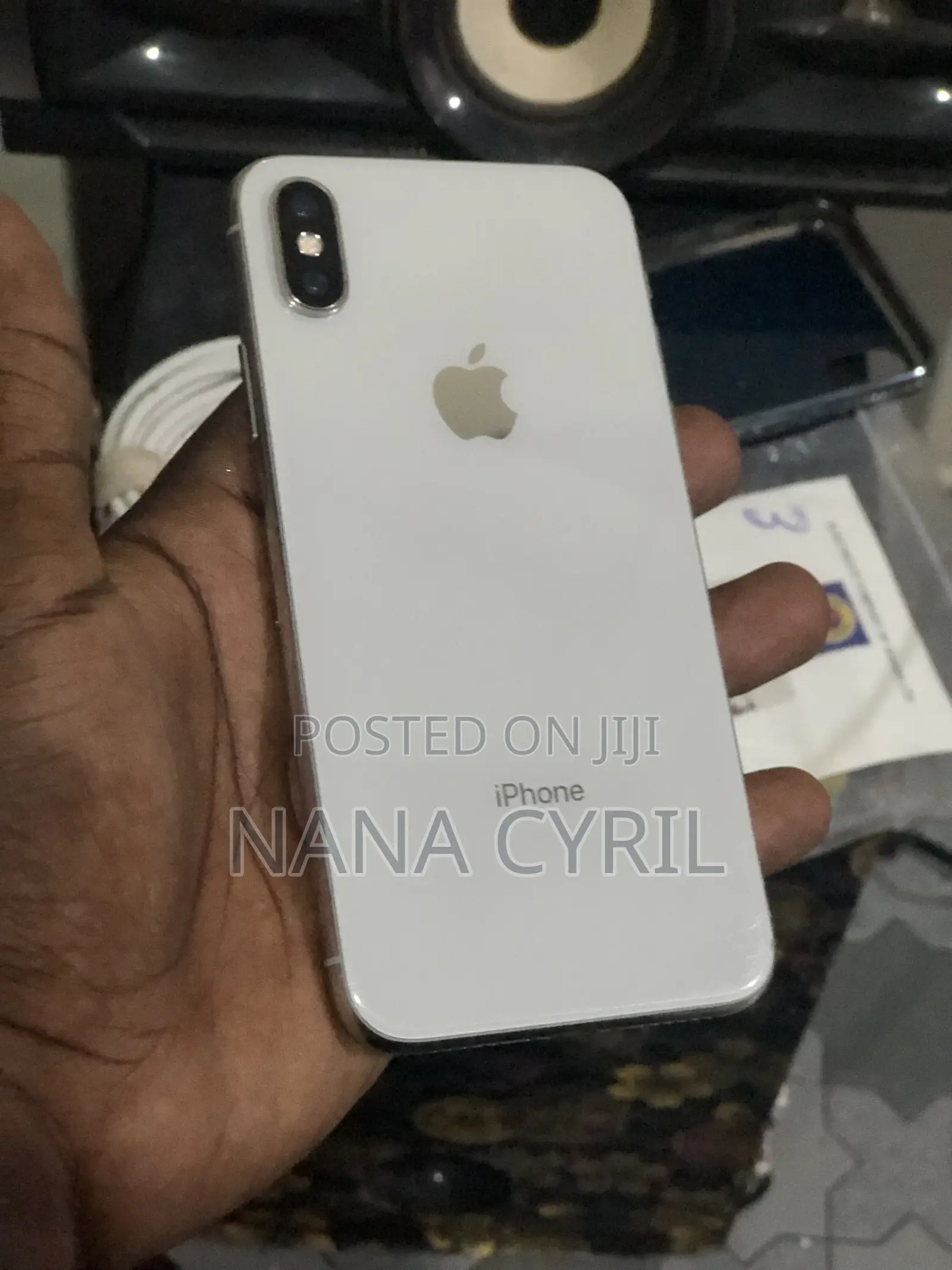 Apple iPhone X 64 GB White