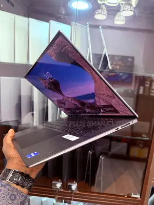 Laptop Dell Precision 5570 32GB Intel Core i7 SSD 2T