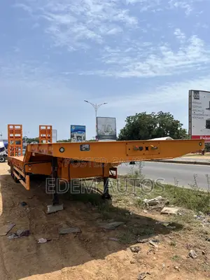 A Brand-New 3-Axle Lowbed(Jost)