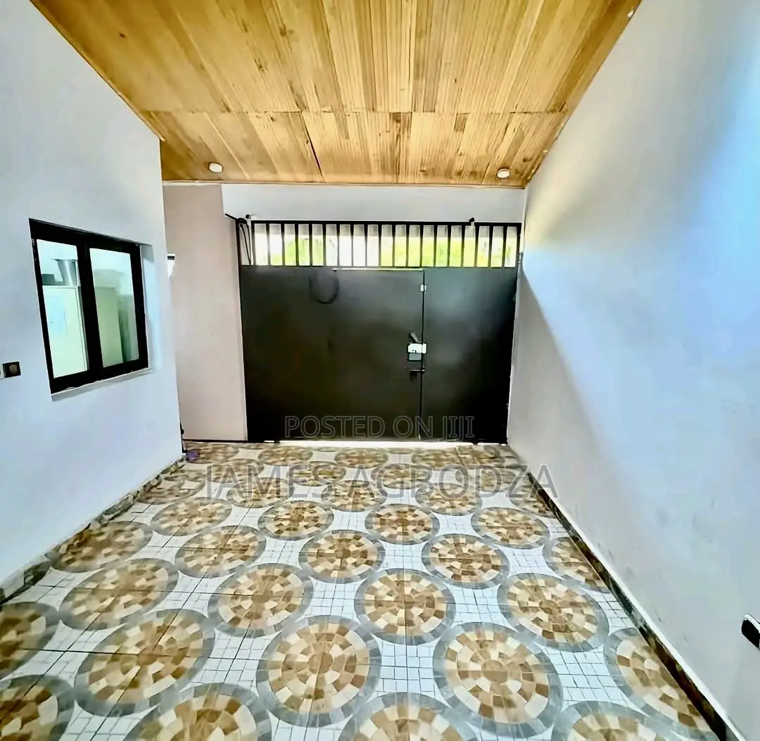 Good Finishing Tiling Master