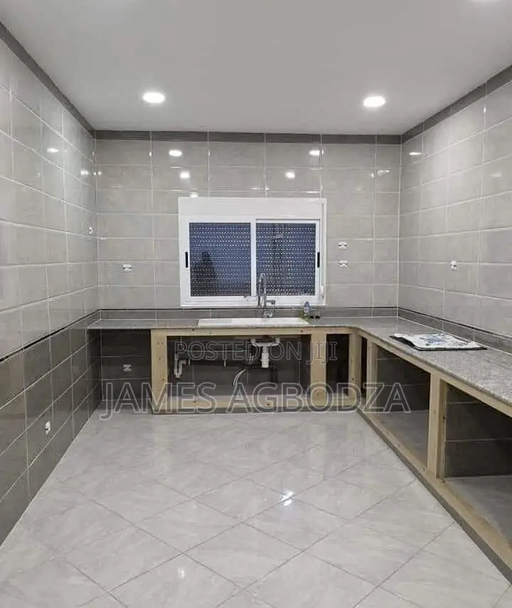 Good Finishing Tiling Master