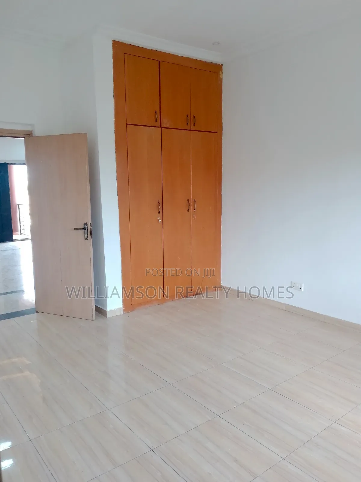 3bdrm Apartment in Community 18 Area, for rent