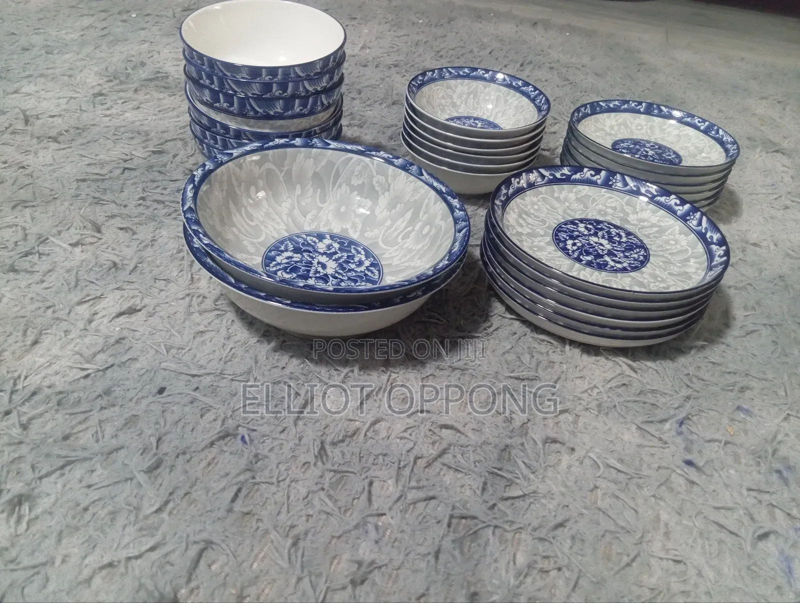 26 Pieces Ceramic Plates