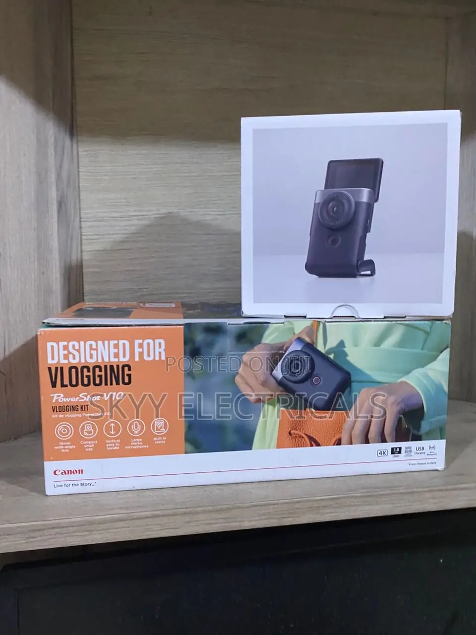 Canon Powershot V10 Vlogging Kit, Black