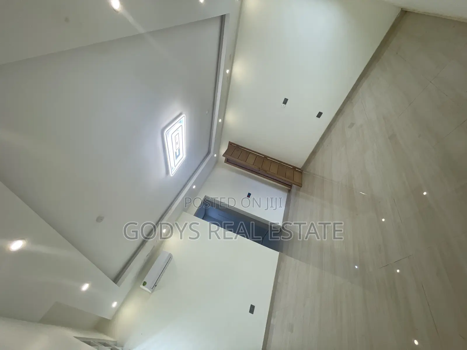5bdrm Duplex in Westhills, Weija for sale