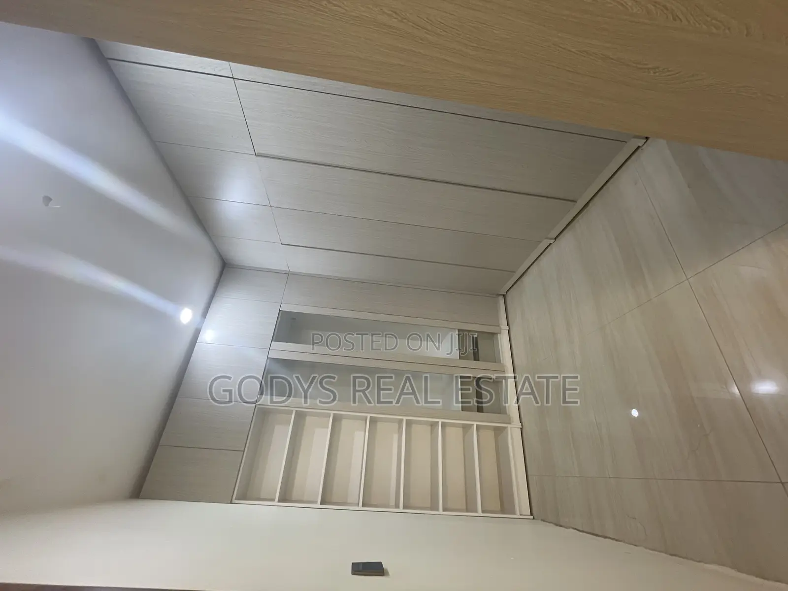 5bdrm Duplex in Westhills, Weija for sale