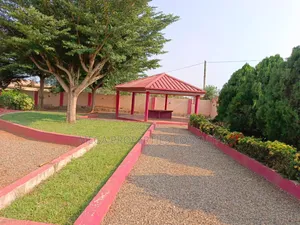 6bdrm House in Ofankor for sale
