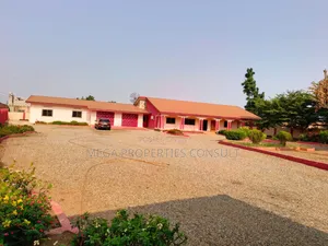6bdrm House in Ofankor for sale