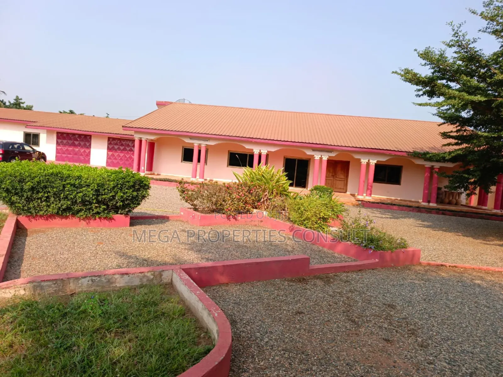 6bdrm House in Ofankor for sale