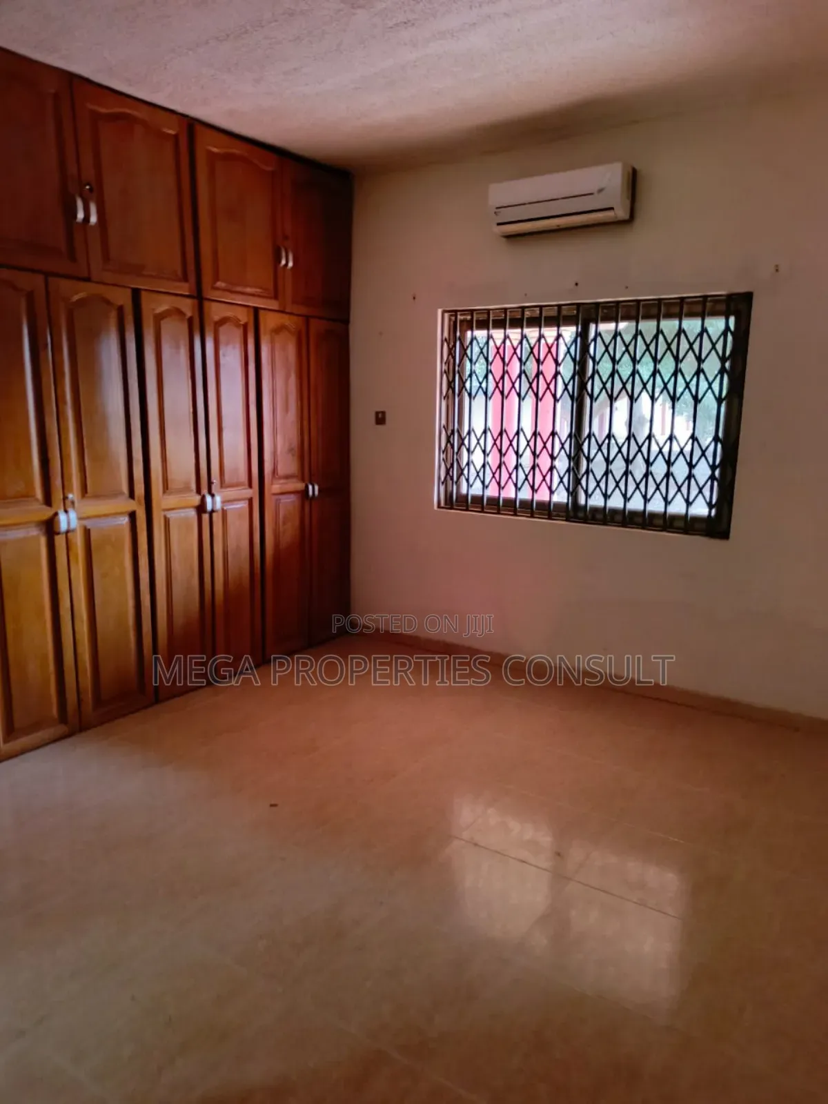 6bdrm House in Ofankor for sale