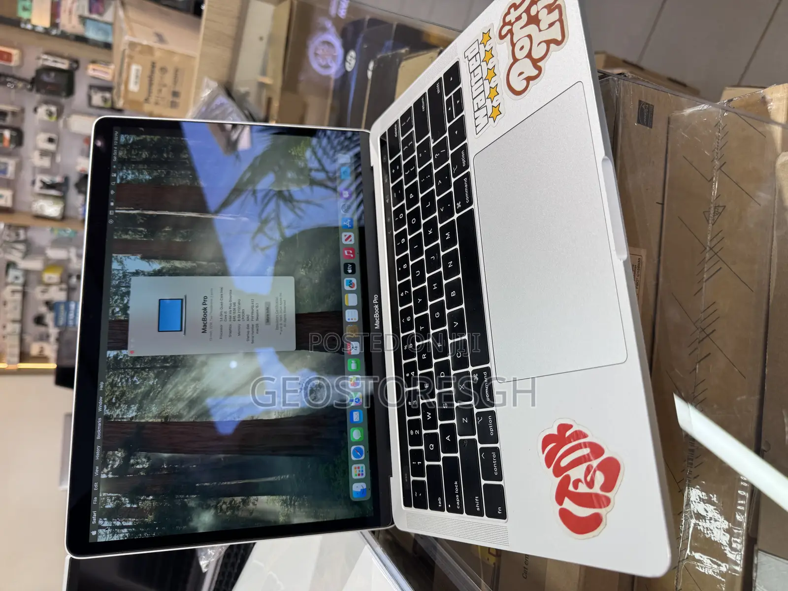 New Laptop Apple MacBook Pro 2019 8GB Intel Core i5 SSD 256GB