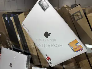 New Laptop Apple MacBook Pro 2019 8GB Intel Core i5 SSD 256GB