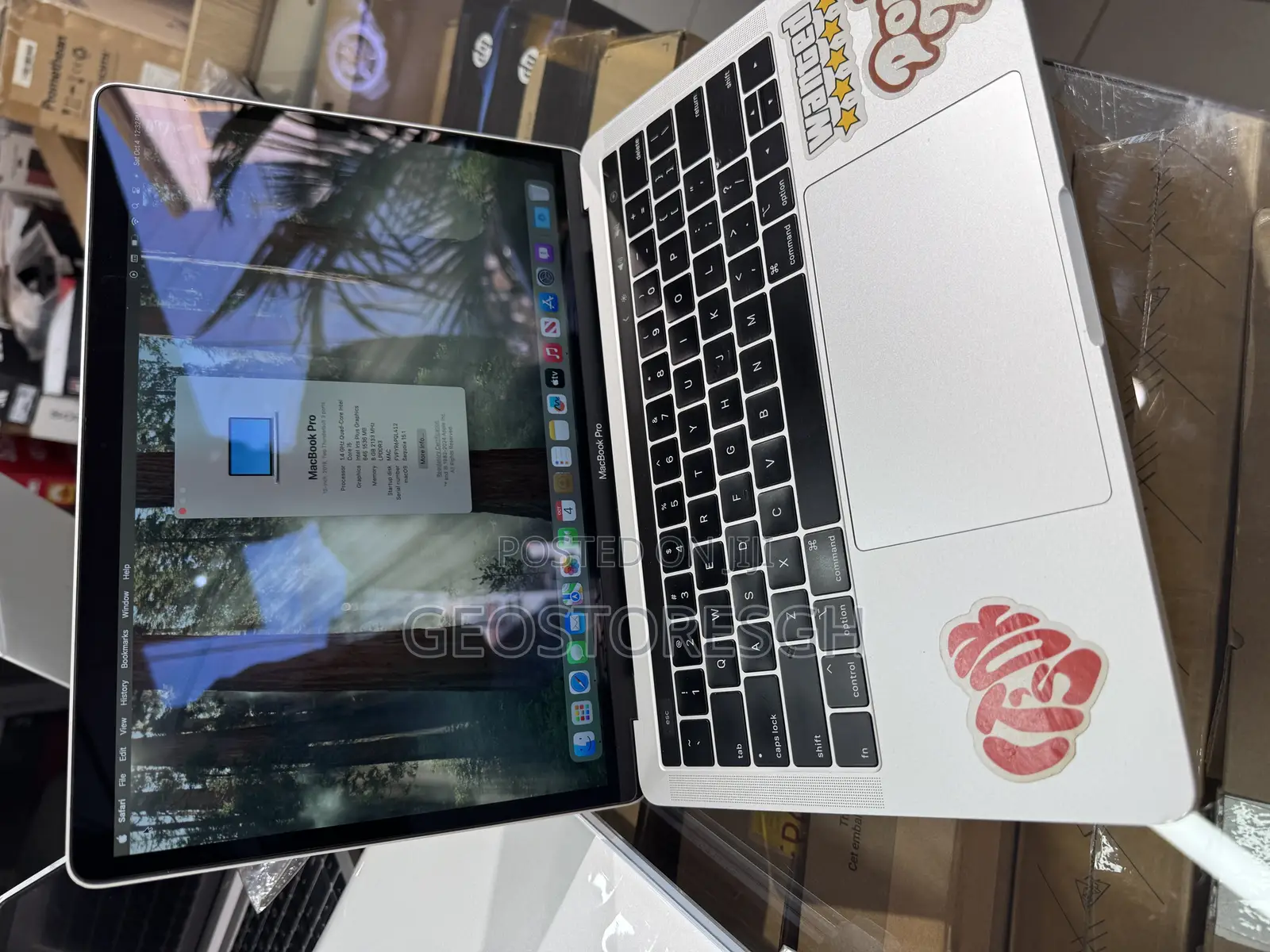 New Laptop Apple MacBook Pro 2019 8GB Intel Core i5 SSD 256GB