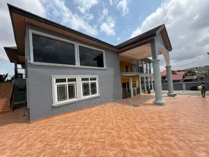 6bdrm House in Dr Roko, Gbawe for sale