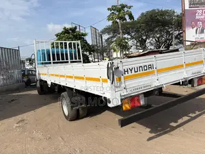 Hyundai 4.5 Ton Single Axel