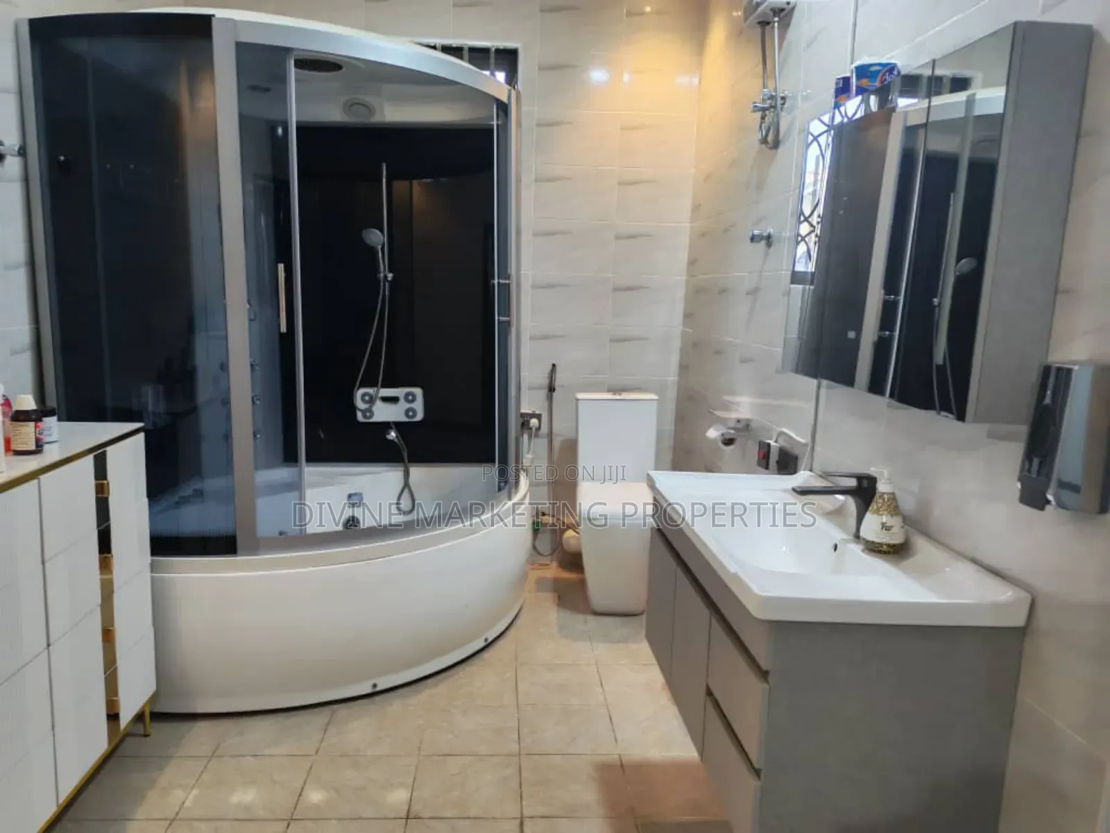 Furnished 5bdrm House in New Bortianor, West Hills Mall Area for sale