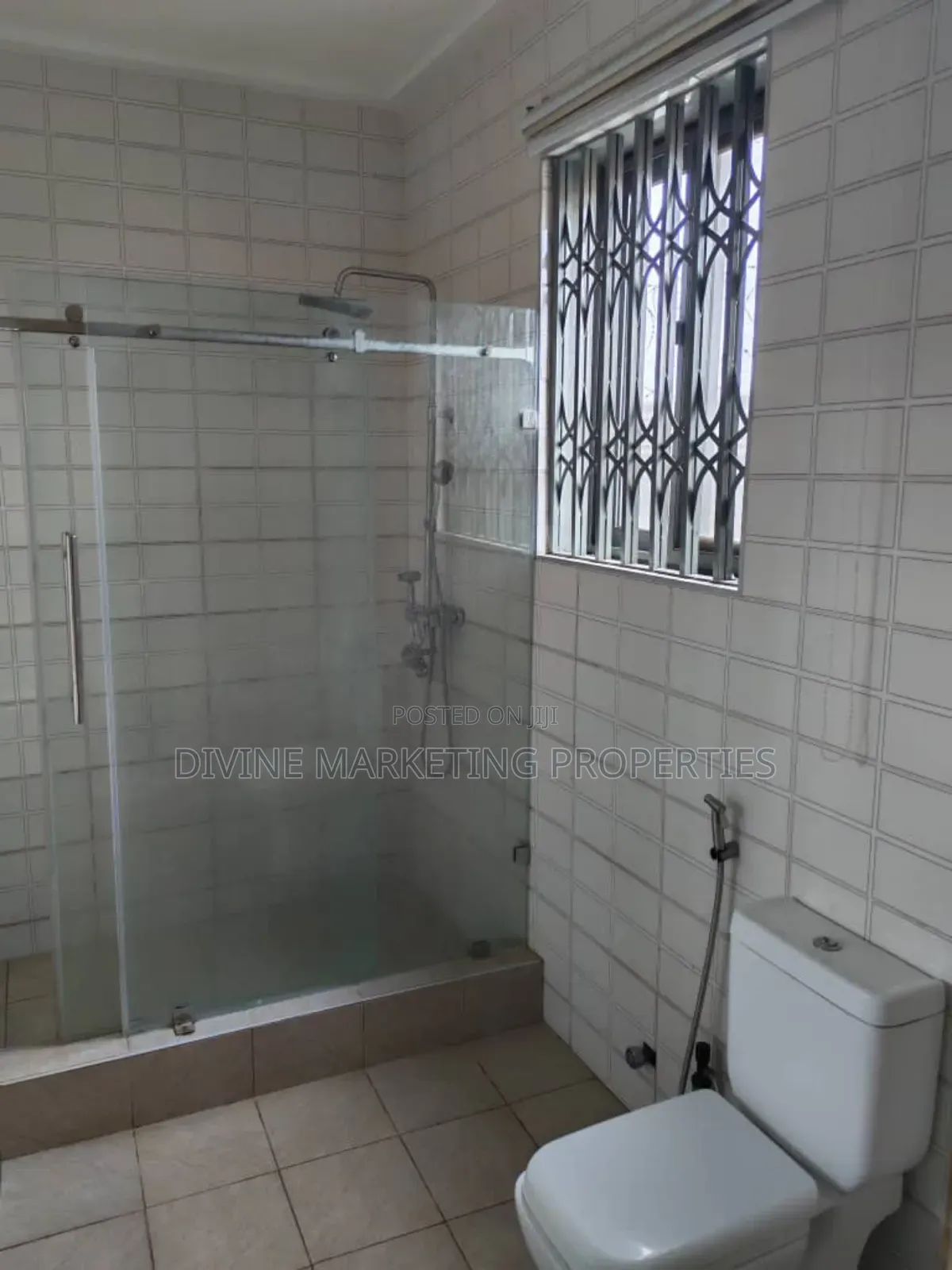 Furnished 5bdrm House in New Bortianor, West Hills Mall Area for sale