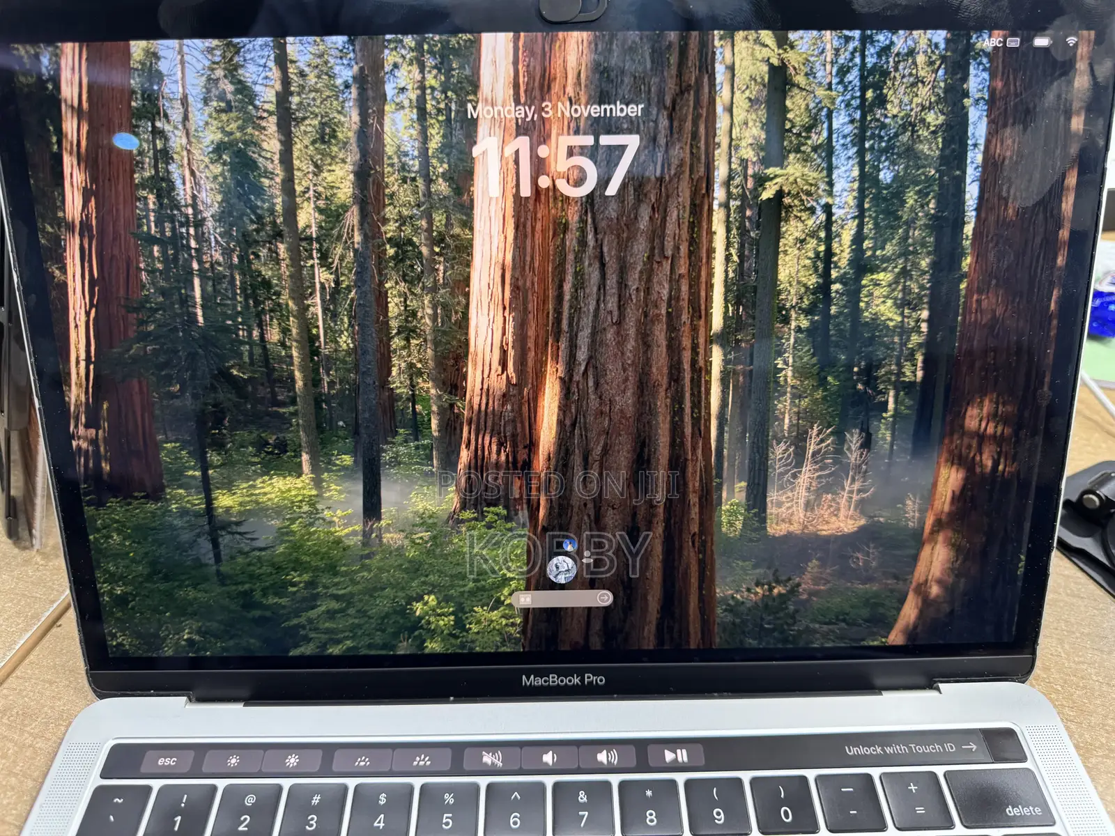 Laptop Apple MacBook Pro 2018 16GB Intel Core i7 SSD 512GB