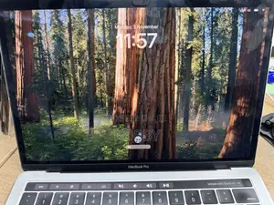 Laptop Apple MacBook Pro 2018 16GB Intel Core i7 SSD 512GB