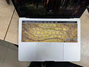 Laptop Apple MacBook Pro 2018 16GB Intel Core i7 SSD 512GB