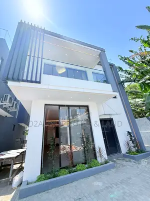 4bdrm Townhouse/Terrace in Dzorwulu for sale