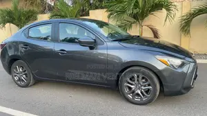 Toyota Yaris iA 1.5 FWD 2019 Gray
