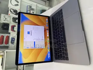 Laptop Apple MacBook Pro 2017 8GB Intel Core i5 SSD 250GB