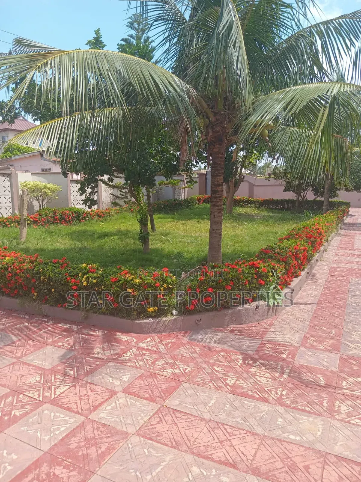 5bdrm House in Kentinkrono, Kumasi Metropolitan for sale
