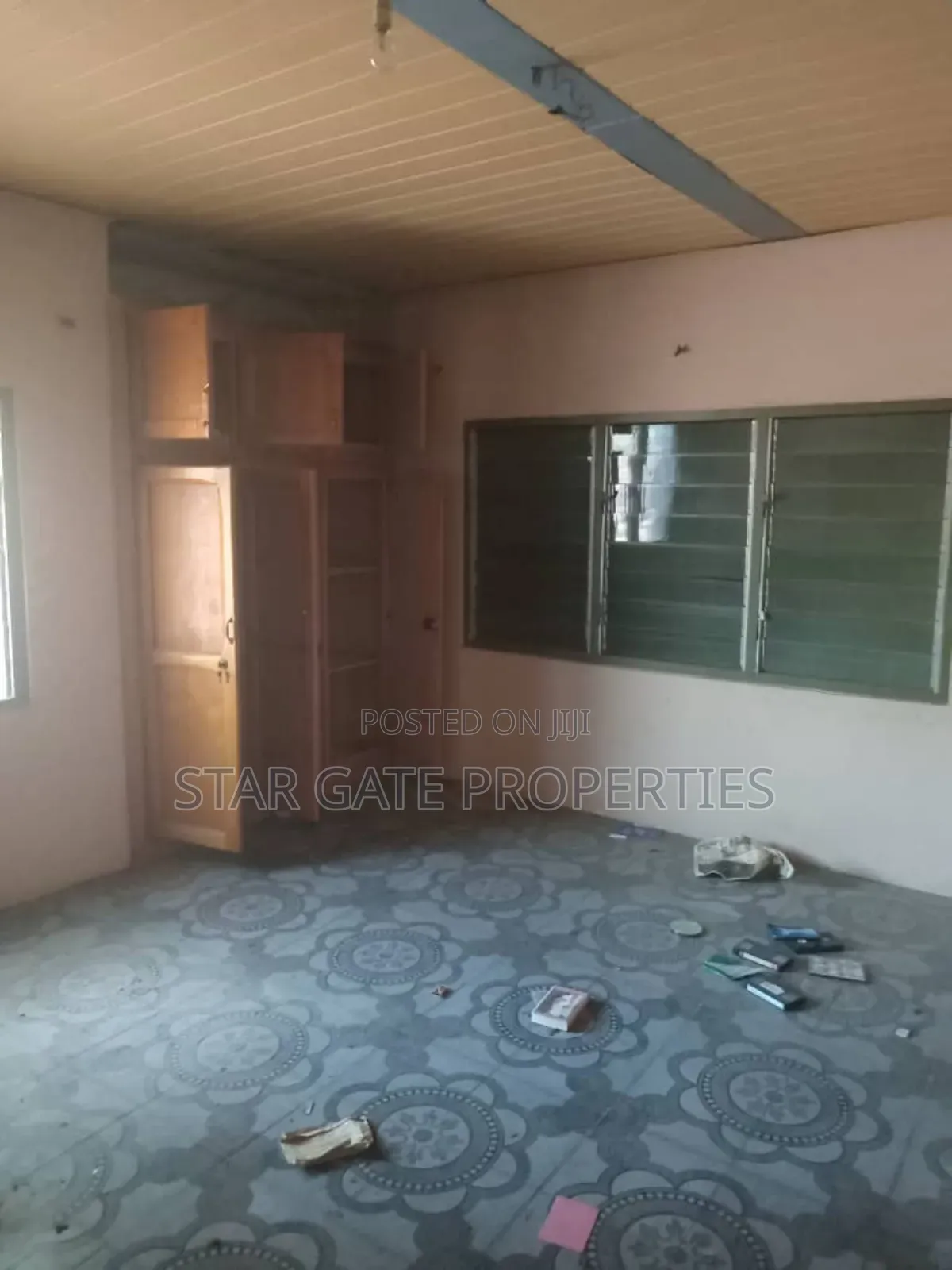 5bdrm House in Kentinkrono, Kumasi Metropolitan for sale
