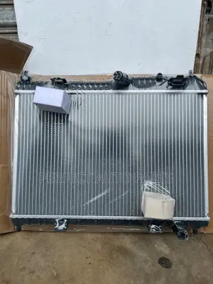 Ford Fiesta 2009 2010 2011 2012 2013 2014- 2019 Radiator / Water Tank