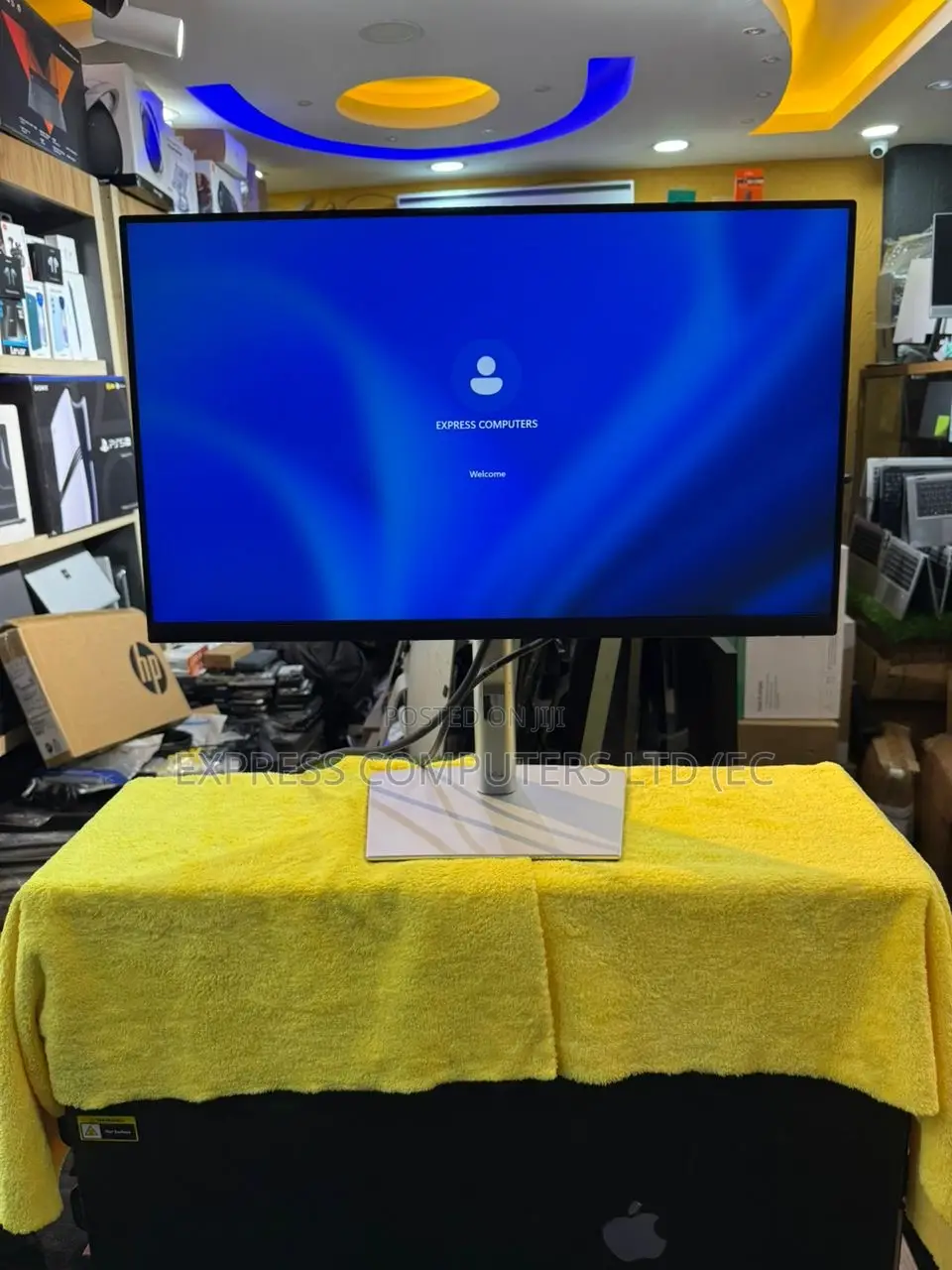 Dell 24 Inches Edgeless 1080p (Ips) Neat Monitor From Uk Neat