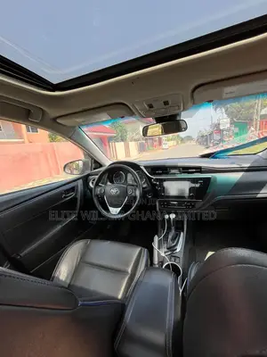 Toyota Corolla SE 4dr Sedan (1.8L 4cyl CVT) 2017 Black