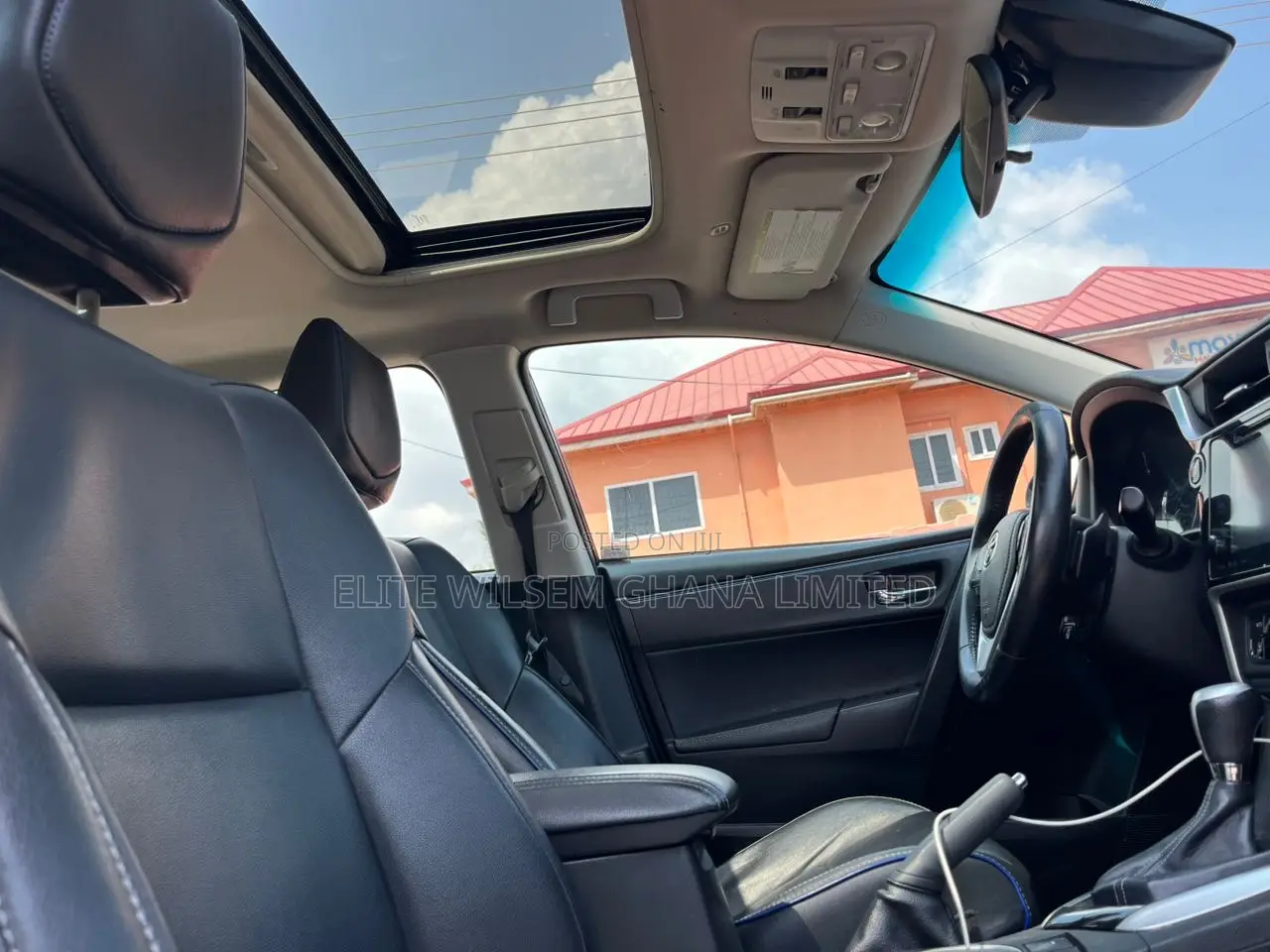 Toyota Corolla SE 4dr Sedan (1.8L 4cyl CVT) 2017 Black