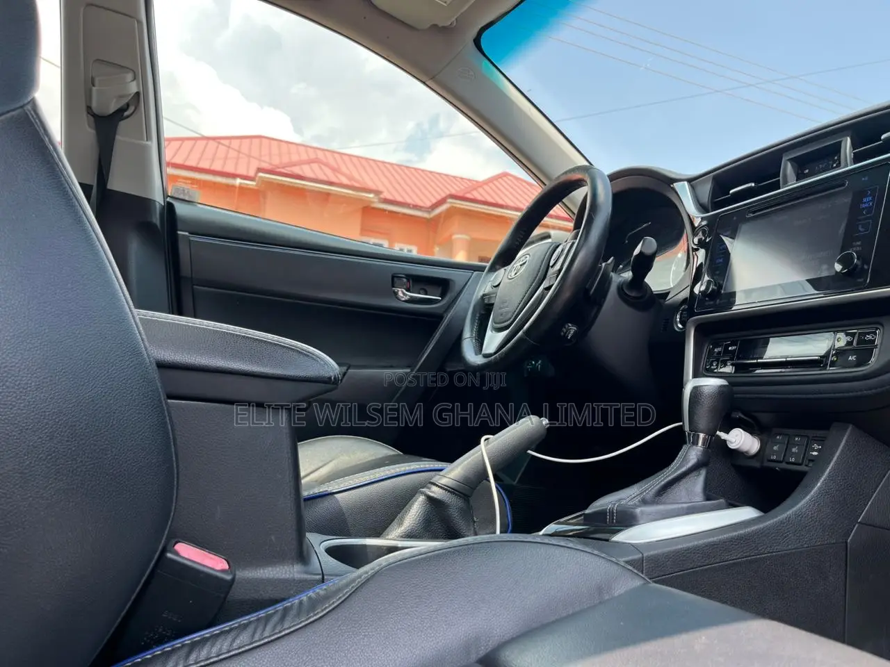 Toyota Corolla SE 4dr Sedan (1.8L 4cyl CVT) 2017 Black