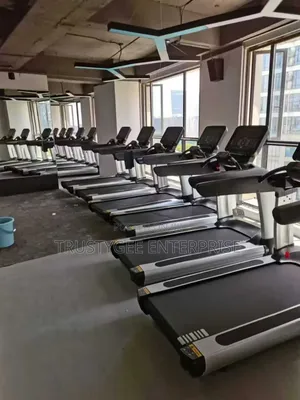 Fully Commercial Treadmill (7hp and 200kg)