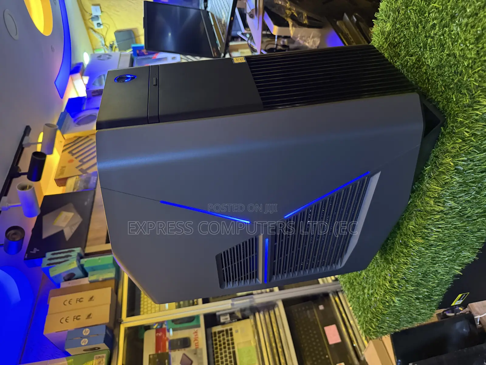 Dell Alienware Aurora R12 32GB Intel Core I7 SSHD (Hybrid) 512GB