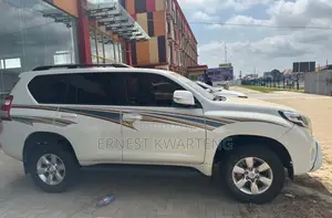 Toyota Land Cruiser Prado 2018 White
