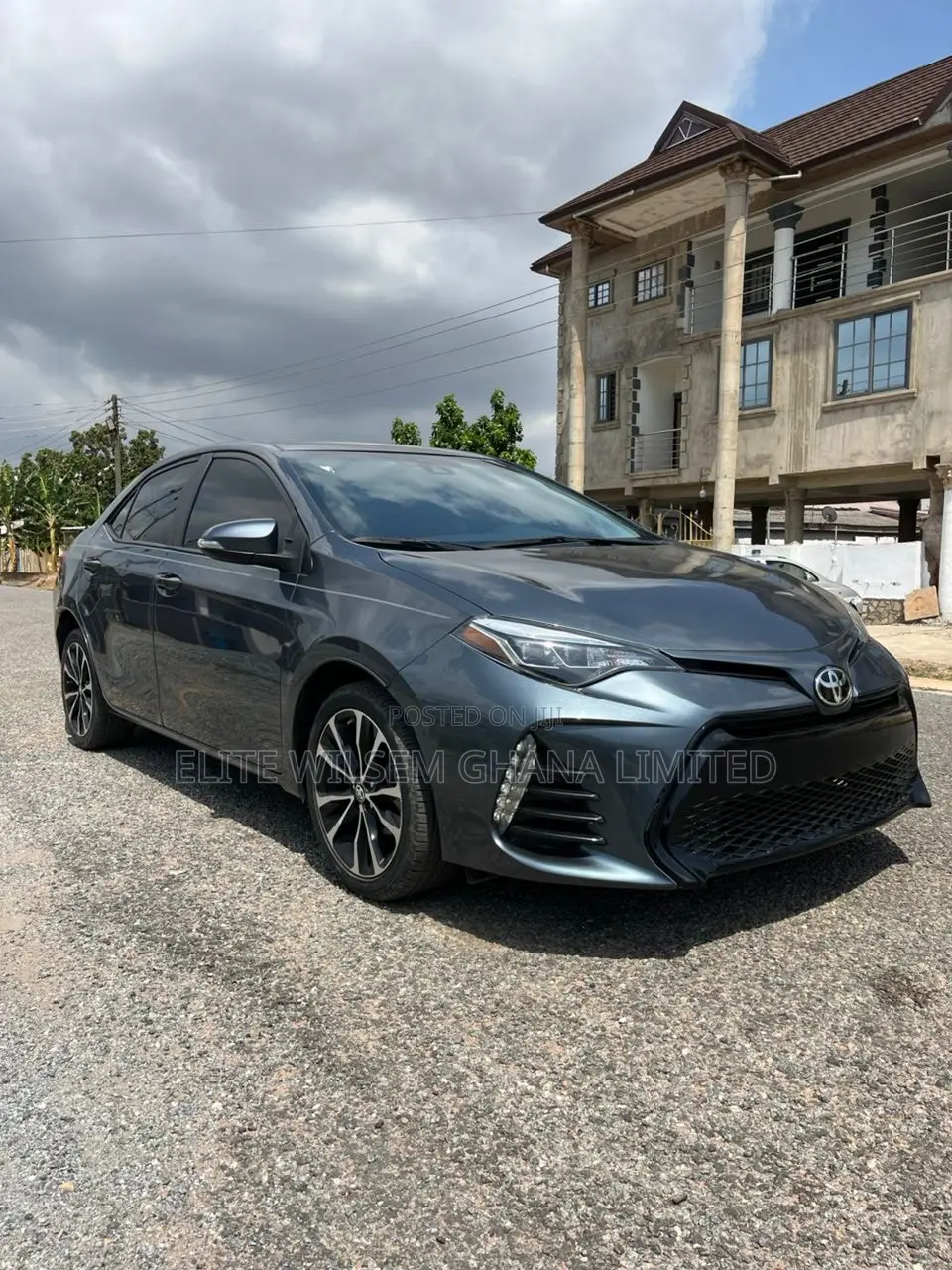 Toyota Corolla SE (1.8L 4cyl 2A) 2019 Gray
