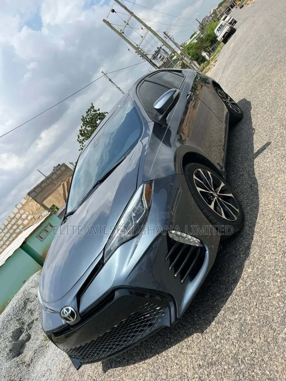Toyota Corolla SE (1.8L 4cyl 2A) 2019 Gray