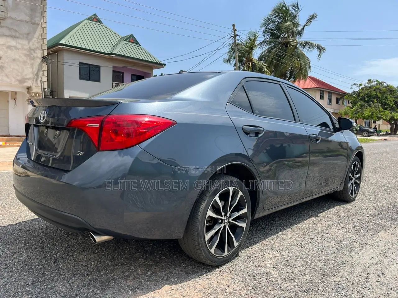 Toyota Corolla SE (1.8L 4cyl 2A) 2019 Gray