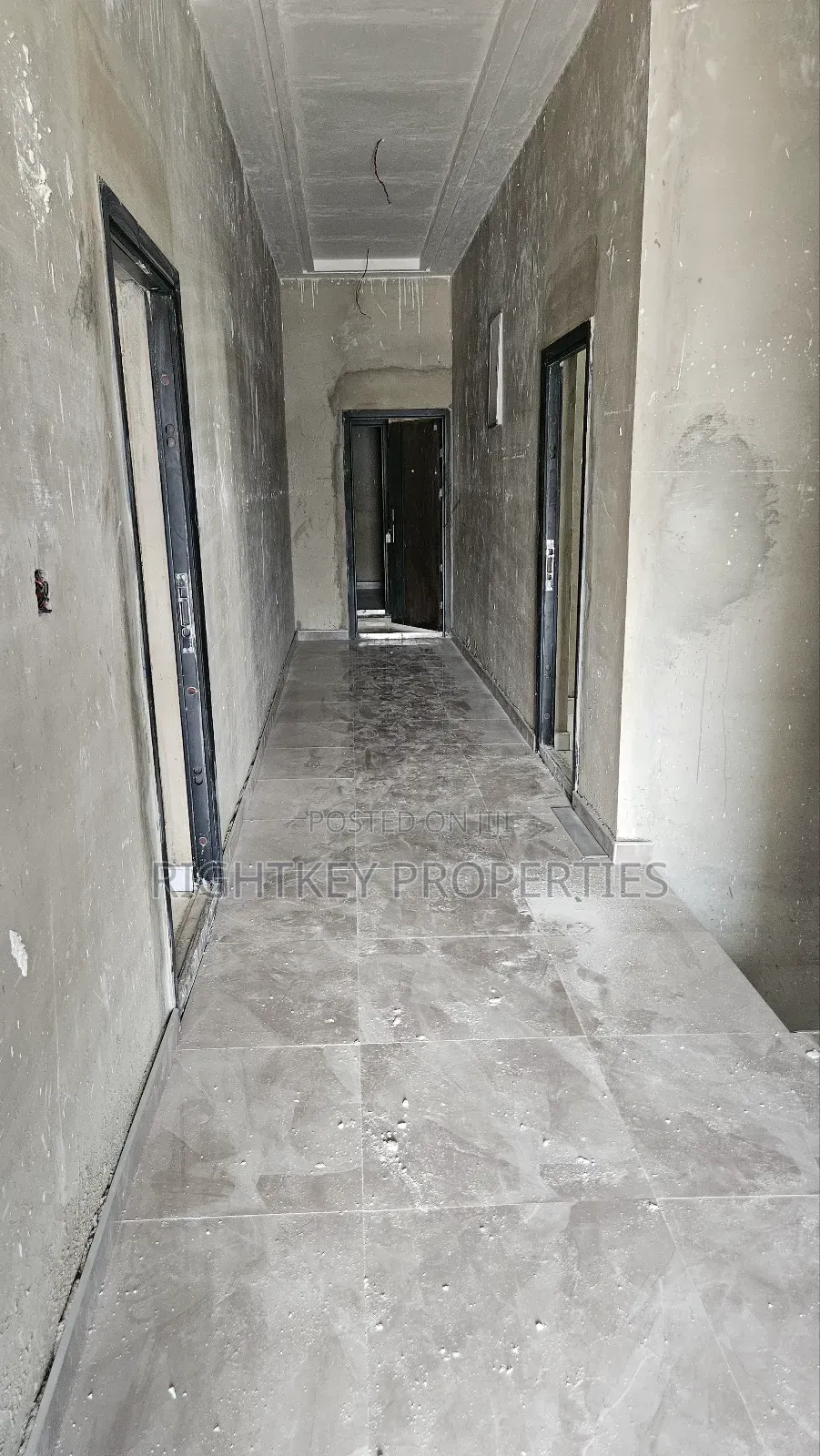 5bdrm Duplex in Diamond Hills, Kumasi Metropolitan for sale
