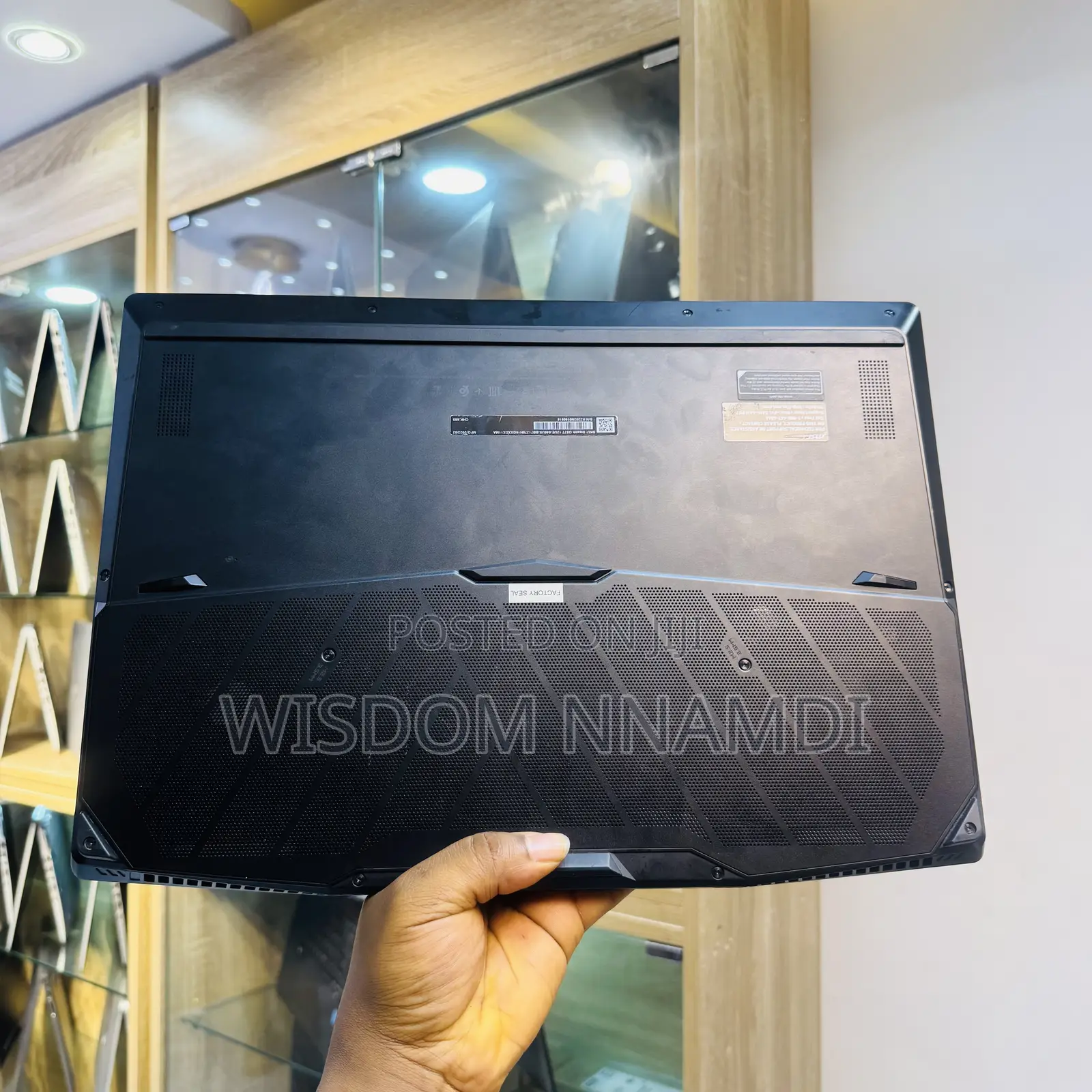 Laptop MSI Stealth GS77 16GB Intel Core i7 SSD 1T