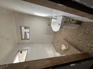 1bdrm House in Exhibition Down for rent