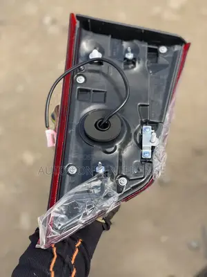 Mitsubishi Outlander 2016 2017 2018 Boot Light