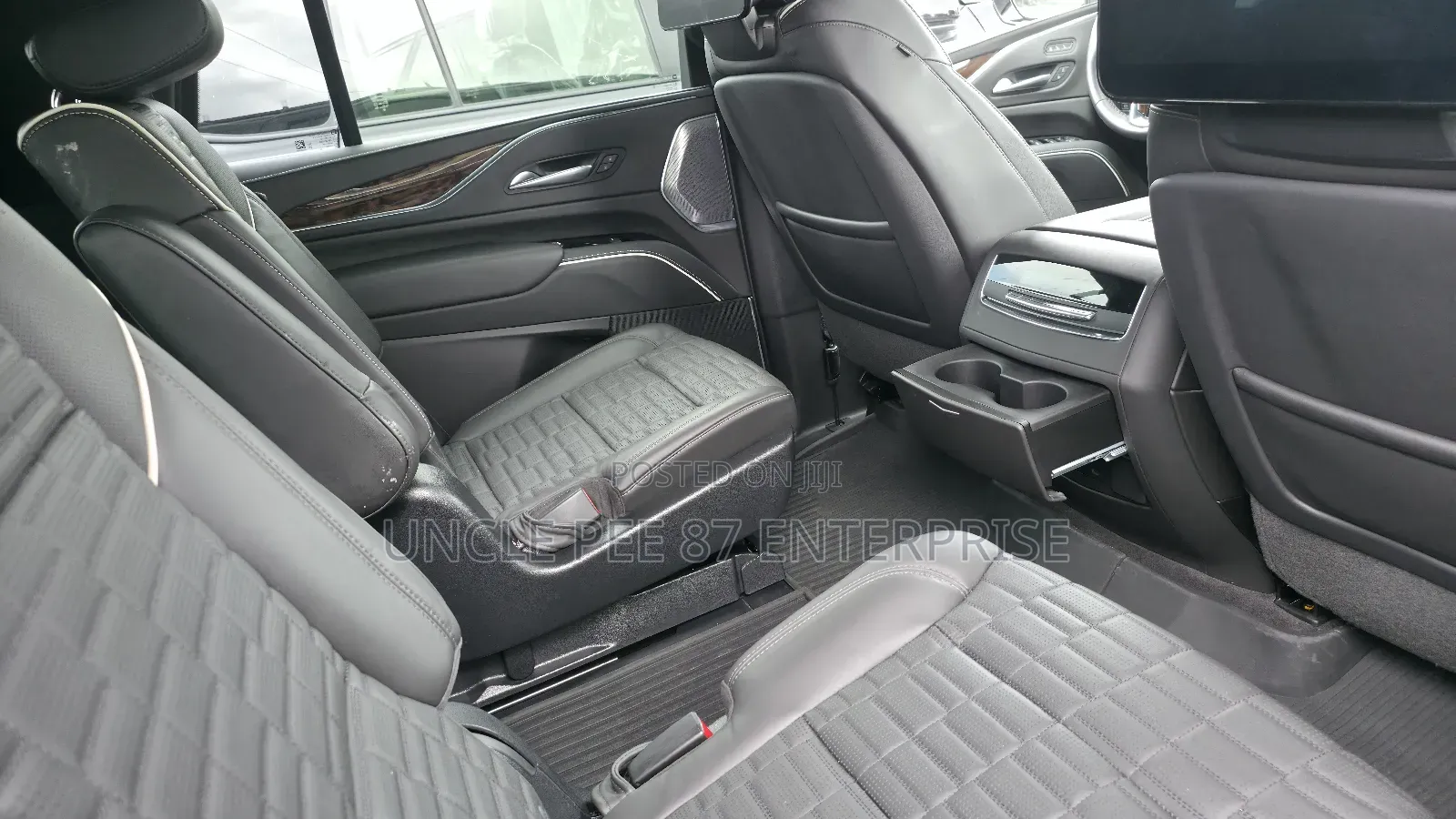 Cadillac Escalade ESV 2024 Black