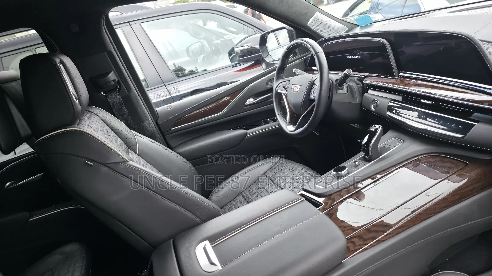 Cadillac Escalade ESV 2024 Black