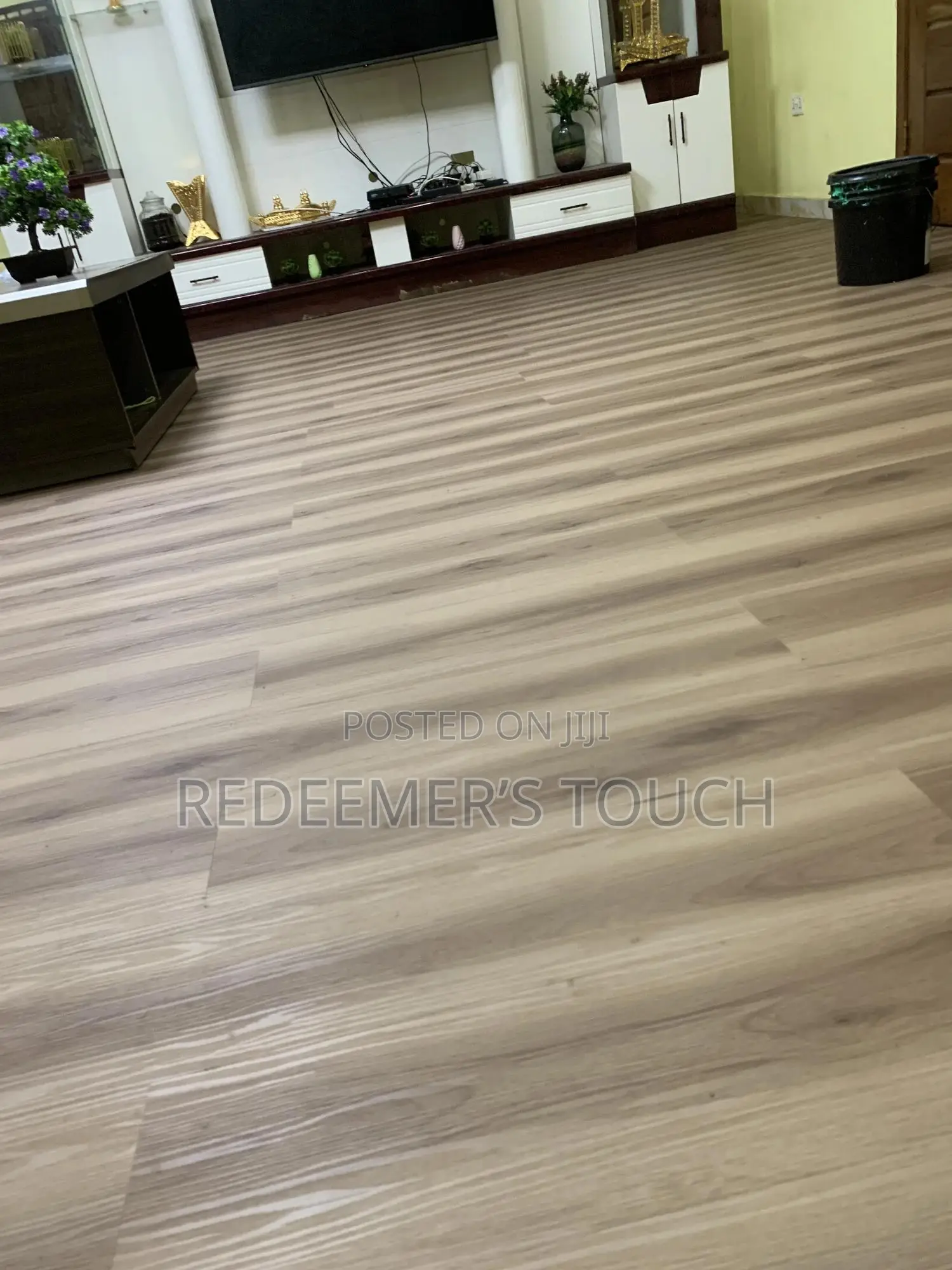 Vinyl Flooring Tiles