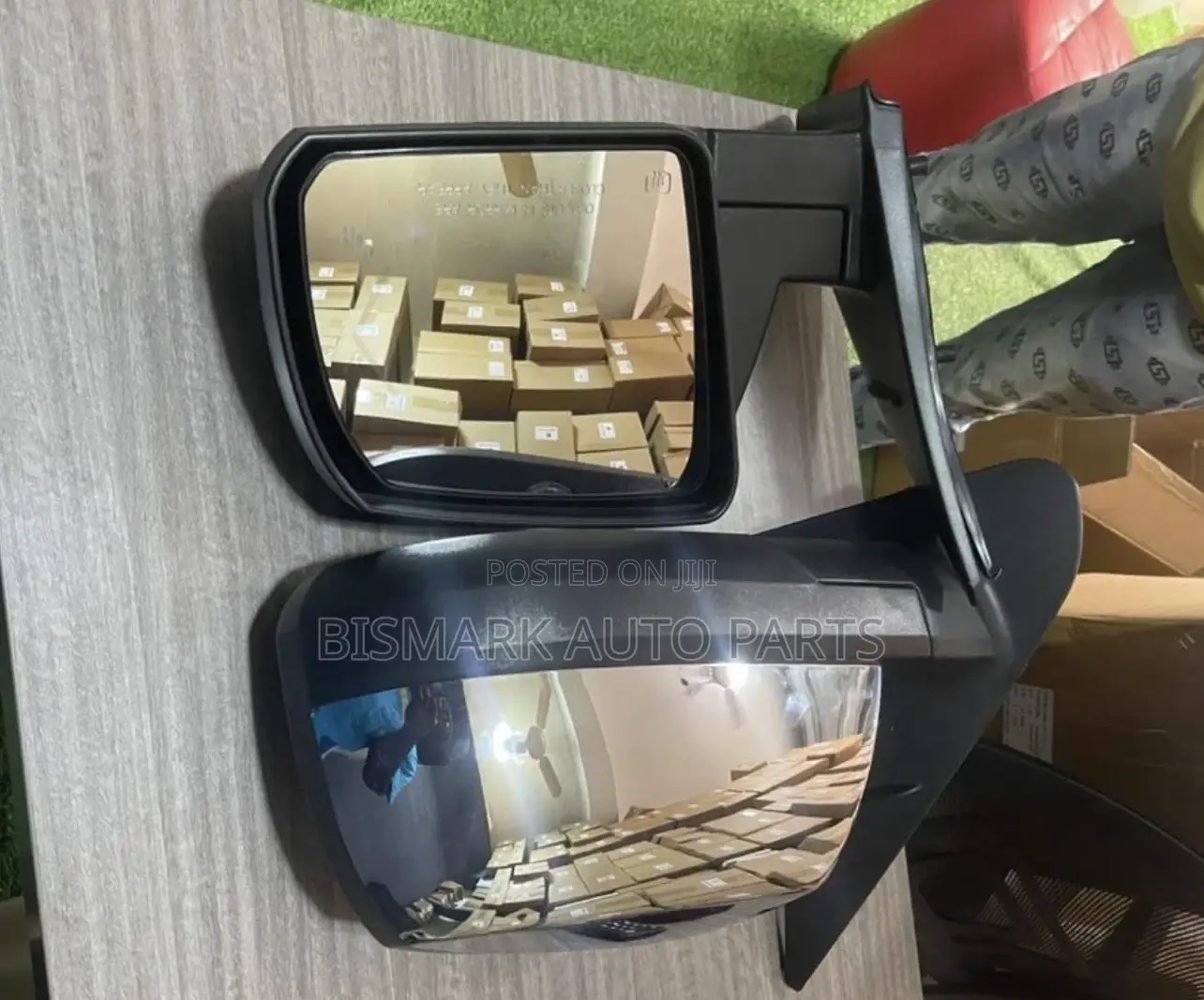 Toyota Tundra 2017-2018-2019 Mirror With Sensor and Light Pair
