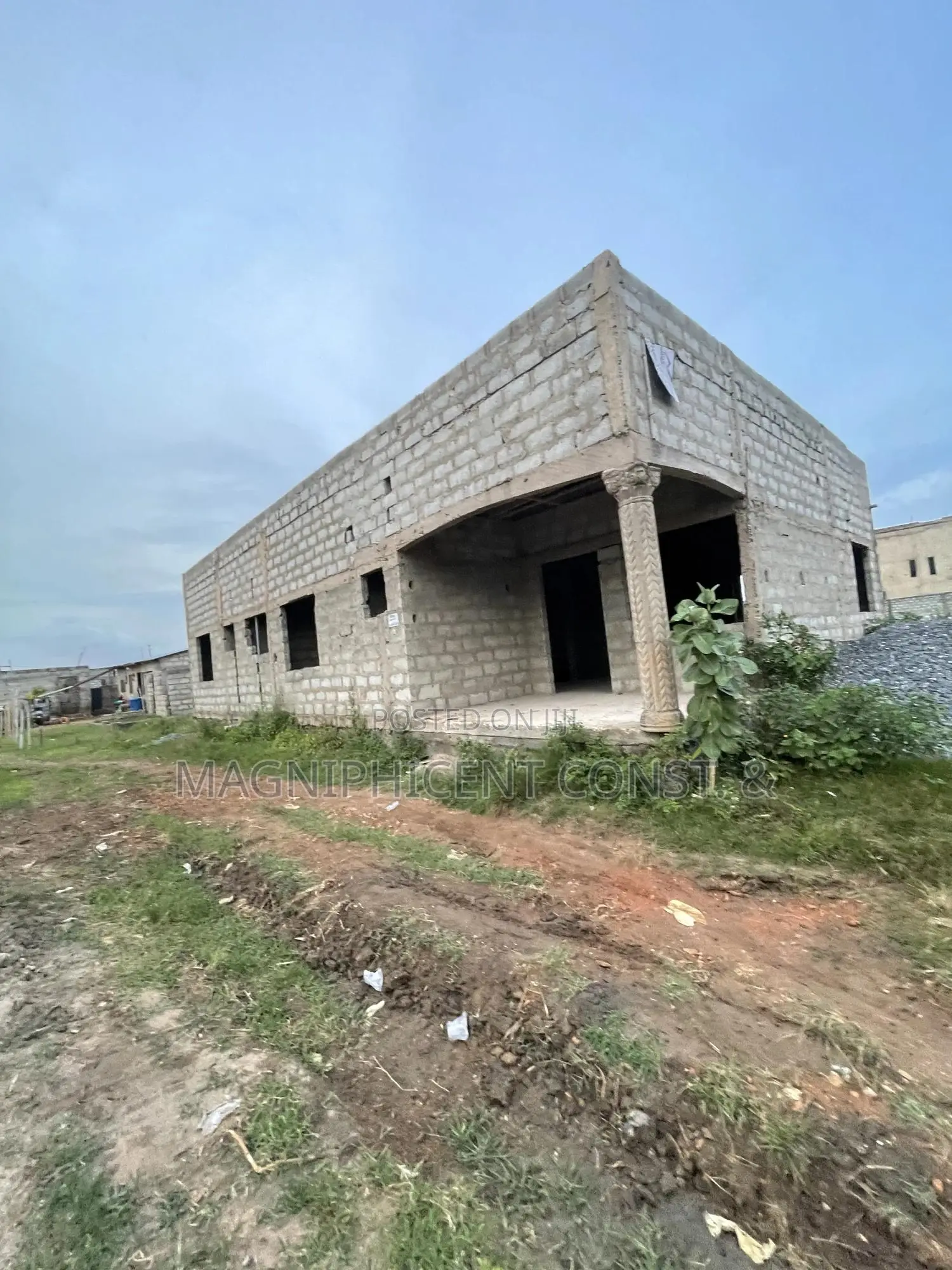 3bdrm House In Motorway, Ashaley Botwe For Sale